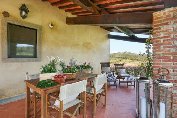 Suite Portico im Toskana Charme-Weingut Alla Jesolana im Chianti mit Pool und Restaurant