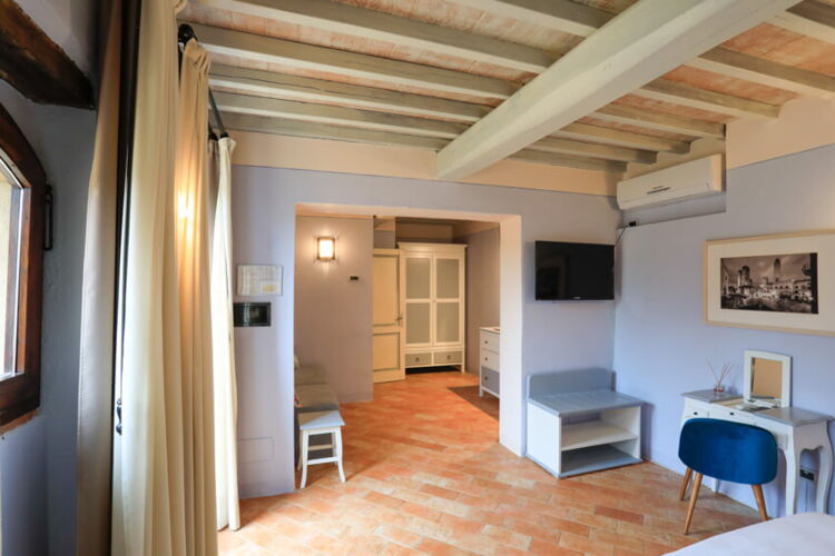 Doppelzimmer Nr. 1, Toskana, Hotel Antico Mulino, mit Pool bei San Gimignano