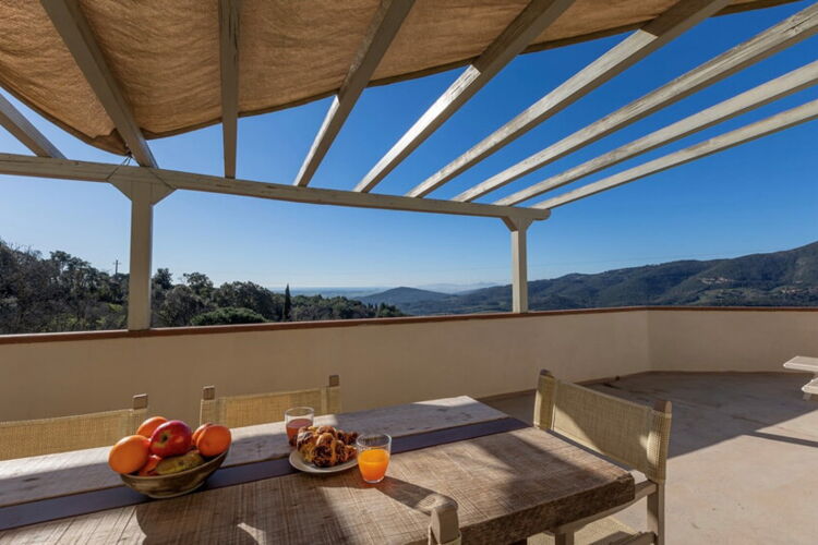 Ferienwohnung Nr. 3 Toskana Weingut Agriturismo Prata am Meer mit Pool