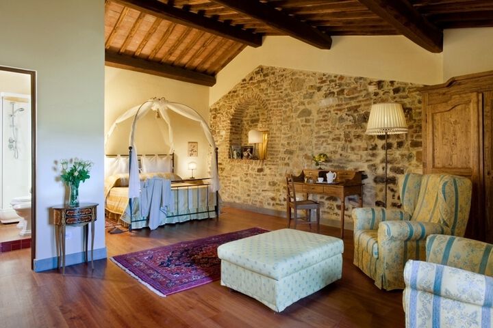 Toskana Agriturismo Weingut und Hotel mit Pool bei San Gimignano Doppelzimmer Nr. 2