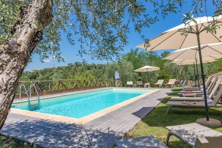 Villa Saracini Ferienhaus mit Pool Poolbereich