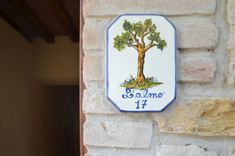 Toskana Ferienwohnung Olmo Agriturismo La Pietra mit Pool