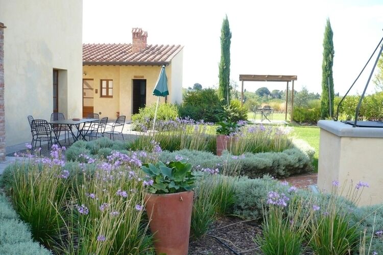 Ferienwohnung Boccanera Typ Casale im Toskana Weingut Poderenuovo mit Pool und Frühstück