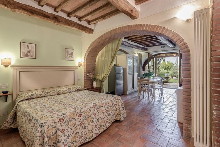 Toskana Ferienwohnung Casole im Landgut La Campagna mit Pool bei Siena