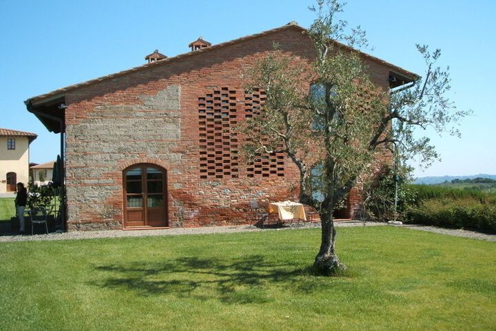 Ferienwohnung Olivo im Toskana Edel-Weingut Poderenuovo mit Pool und Restaurant, Terrasse