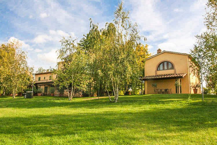 Toskana Ferienwohnung Fienile im Chianti-Landgut Villa Panconesi mit Pool