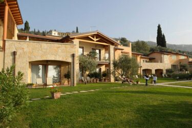 Ferienwohnungen Ca' del Lago am Gardasee Torri del Benaco mit Pool