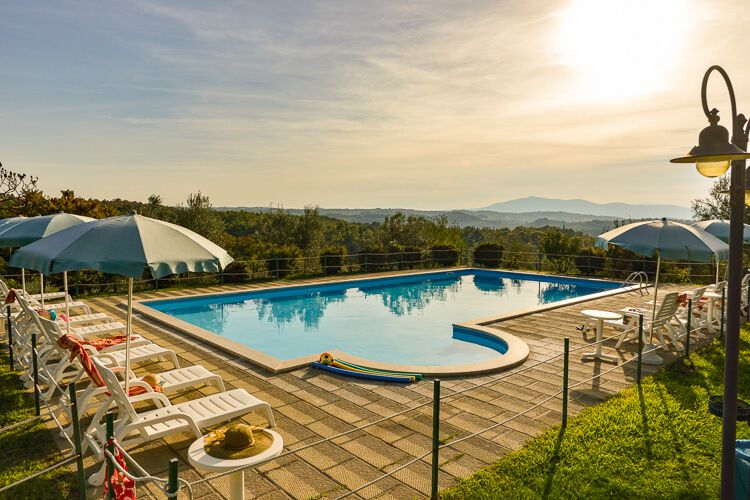 Toskana Ferienwohnung Cipresso mit Terrasse im Agriturismo Malagronda, Panorama-Pool