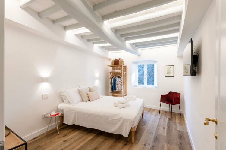 Toskana Ferienwohnung Bolgheri im Ort mit Meerblick vom Balkon