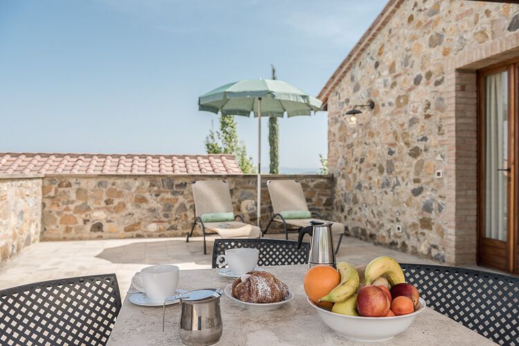 Ferienwohnung Bilocale Rosa Nr. 4 Toskana Pool und Terrasse