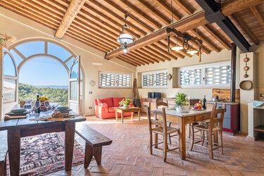Podere Senesi Toskana Agriturismo Ferienwohnungen bei Siena mit Pool