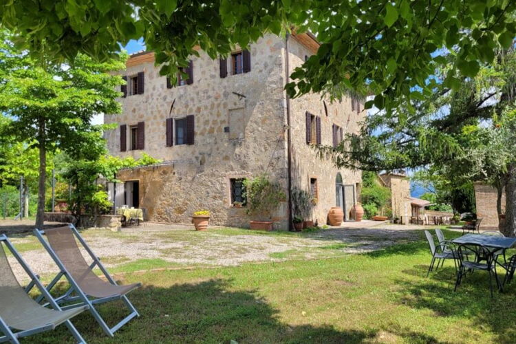 Toskana Ferienwohnung Minore im Agriturismo Casciano mit Pool und Val d'Orcia Panorama
