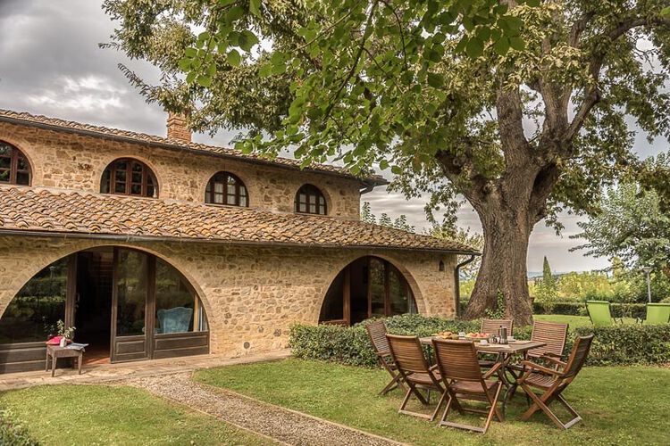 Toskana Ferienwohnung Siena mit Terrasse und Pool bei San Gimignano im Landgut La Campagna