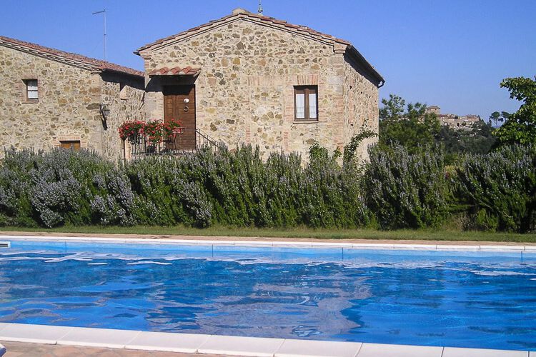 Ferienwohnung Ciclamino im Agriturismo Casa Murlo mit Pool in der Süd-Toskana