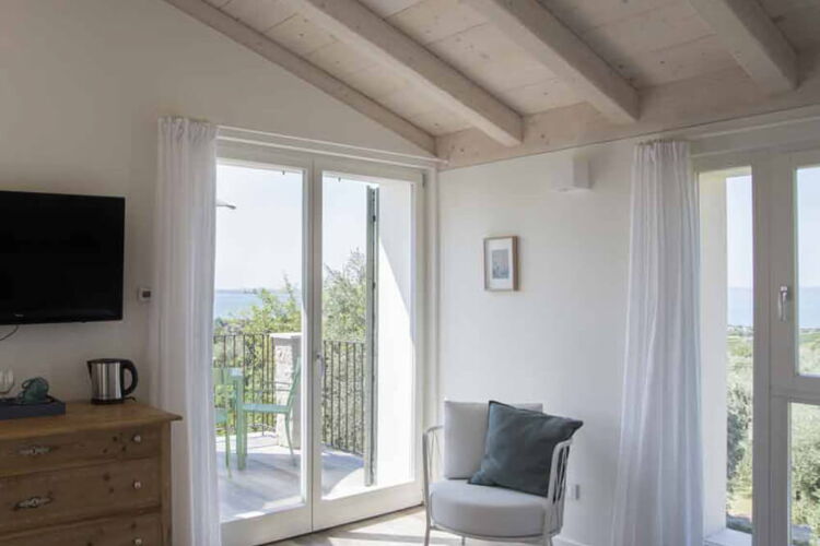 Doppelzimmer La Blu im B&B Casa Felice am Gardasee, Bardolino mit Pool