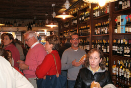 Weinhandlung Montepulciano Toskana