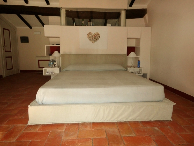 Doppelzimmer Deluxe Nr. 12 im Hotel Ambiente am Meer der Toskana mit Pool