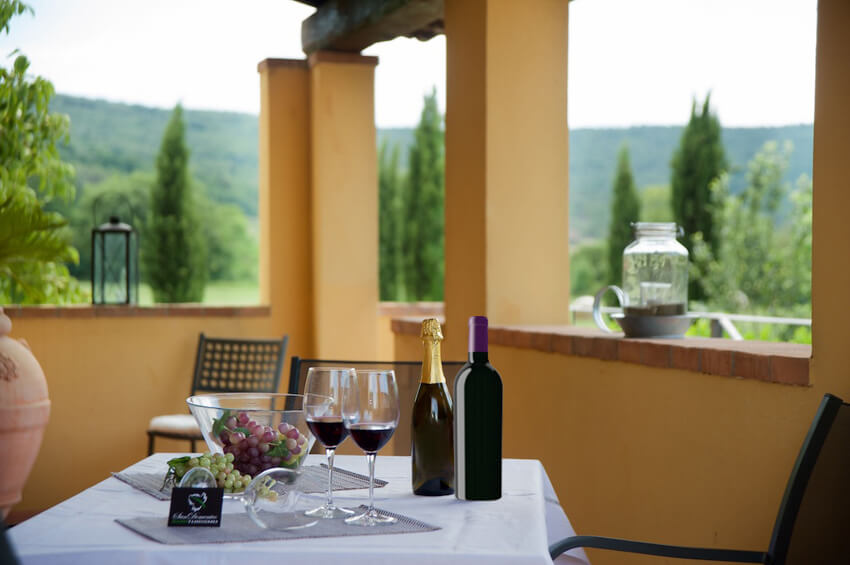 Agriturismo Casa Stefano mit Pool in der Maremma Ferienwohnung Nr. 7 Terrasse