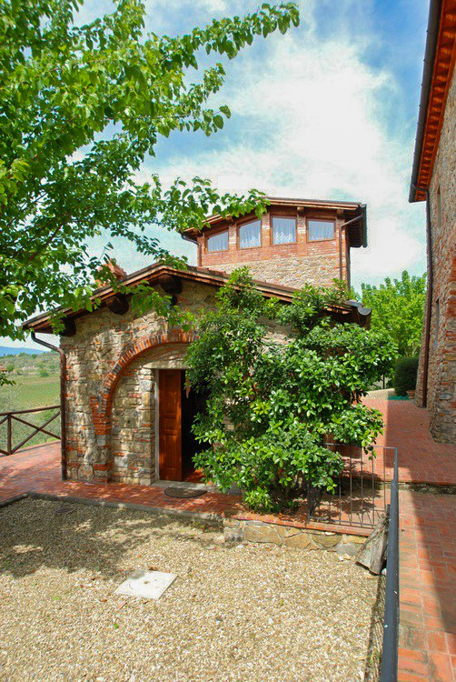 Ferienwohnung Margherita Casale Valle Toskana Weingut mit Pool im Chianti Ansicht 1