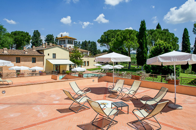 Doppelzimmer Superior Nr. 3, im Toskana Weingut Tenuta Sticciano, Paar-Urlaub mit Pool im Chianti