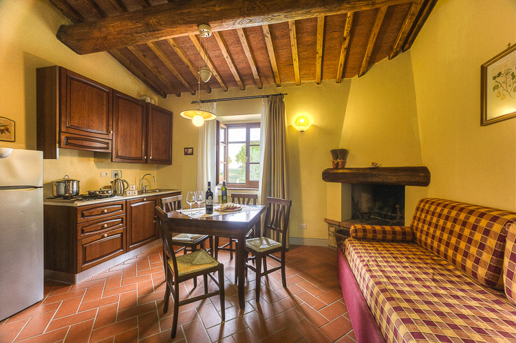 Ferienwohnung Chiu Tenuta Sticciano Toskana Agriturismo und Weingut mit Pool Küche