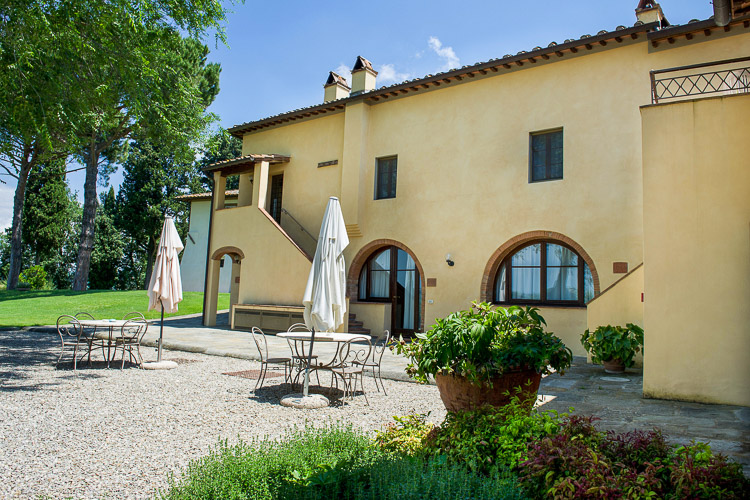 Ferienwohnung Falco im Toskana-Agriturismo und Weingut Tenuta Sticciano im Chianti mit Pool