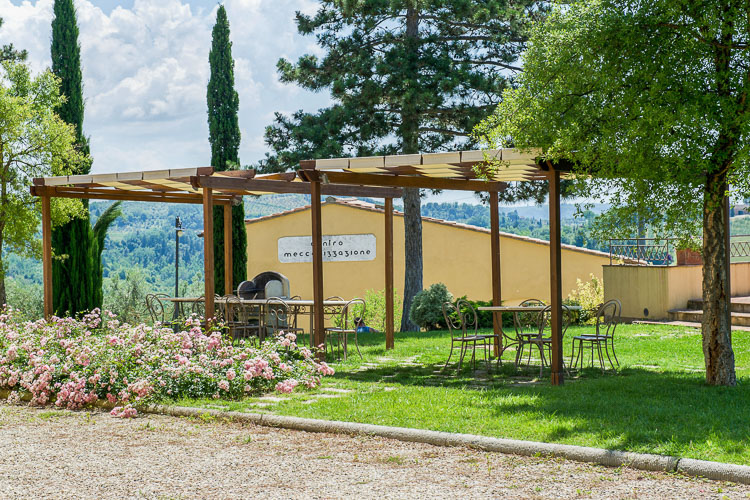 Ferienwohnung Pernice Agriturismo und Weingut Tenuta Sticciano mit Pool für Toskana Urlaub, hundefreundlich