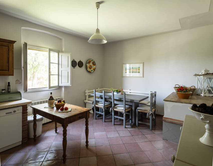 Ferienwohnung Frantoio Toskana Weingut Agriturismo Casentino mit Pool bei Florenz Essbereich