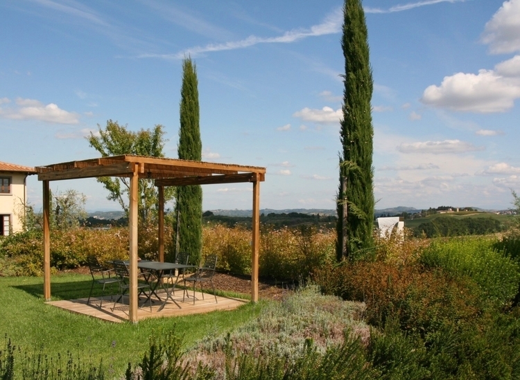 Ferienwohnung Corbezzolo im Edel-Weingut Poderenuovo mit Pool und Restaurant, Gartensitzplatz