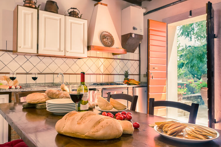 Ferienwohnung Rosa im Weingut mit Pool und Toskana-Landschaft