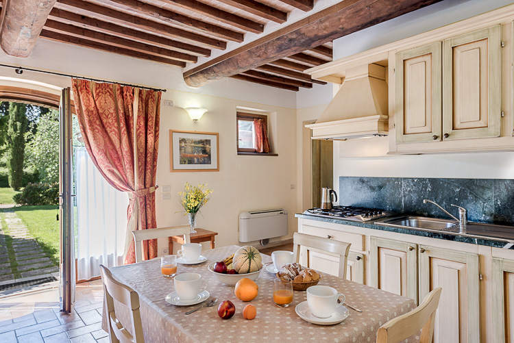 Ferienwohnung Trilo Ginestra Nr. 3 Agriturismo Toskana San Gimignano, Pool, Indoor Pool Küche
