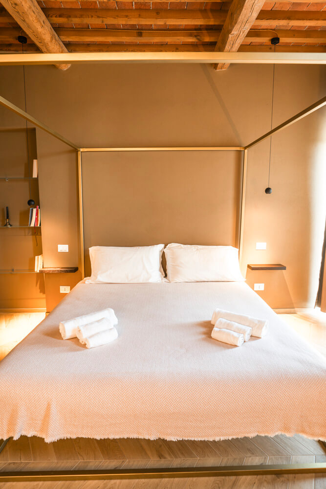 Suite Aurea Hotel Relais di Cornia in Meeresnähe modernes Zimmer