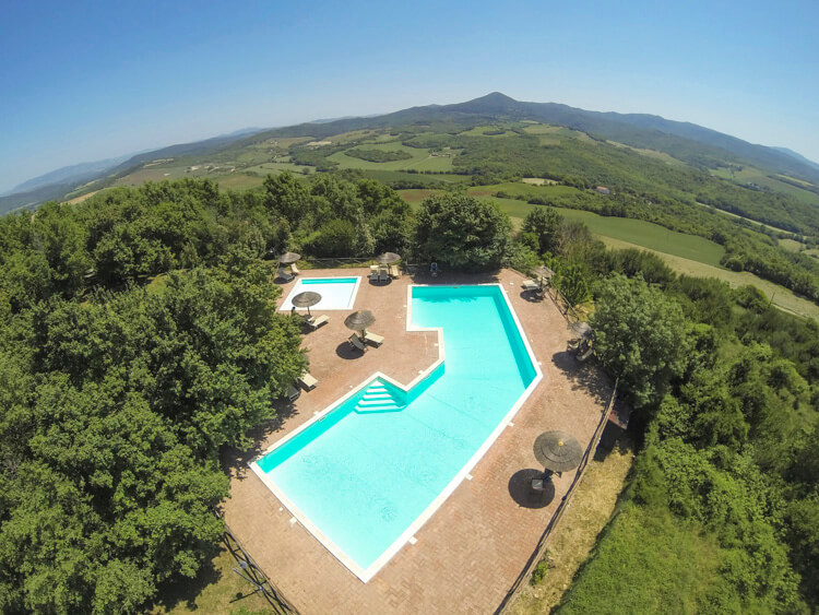 Borgo del Monte, Toskana Ferienwohnungen für Familien mit Panorama am Meer mit großem Pool