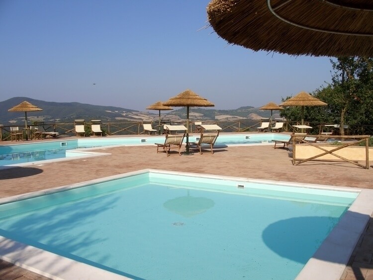Borgo del Monte, Toskana Ferienwohnungen für Familien mit Panorama am Meer mit großem Pool