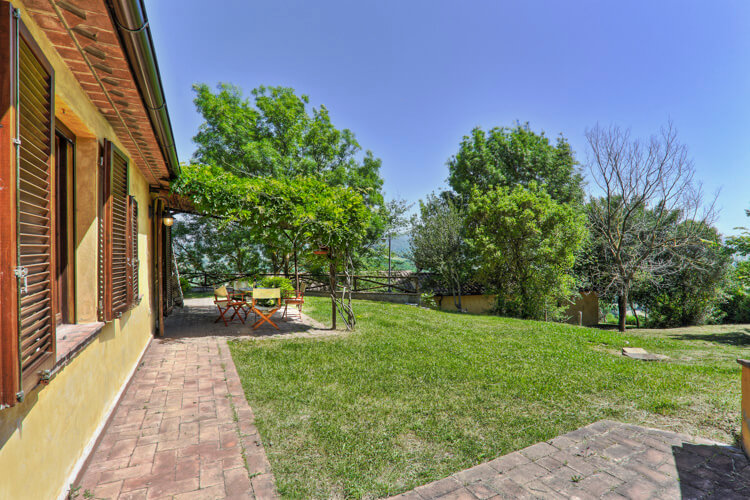 Toskana Ferienwohnung Nr. 5 im Borgo del Monte am Meer, mit Pool für einen Urlaub mit Kindern