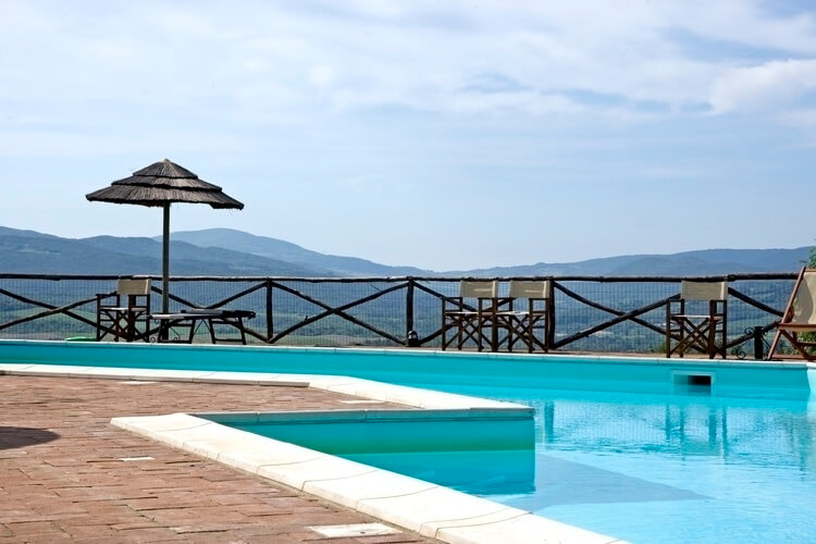 Toskana Ferienwohnung Nr. 5 im Borgo del Monte am Meer, mit Pool für einen Urlaub mit Kindern