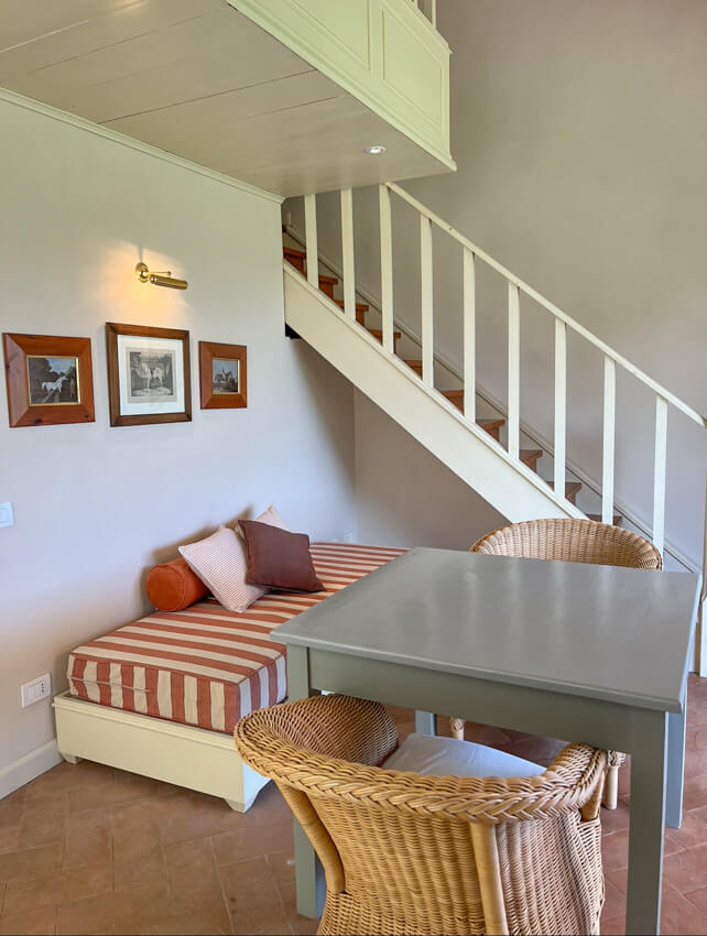 Suite 5, 6 und 7 im Toskana Agriturismo Prata mit Pool am Meer Tisch