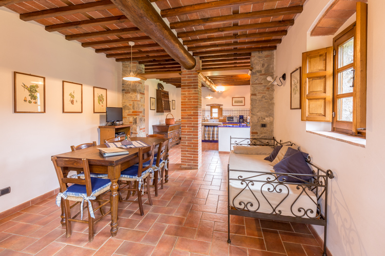 Ferienwohnung Zelinta in der Villa Panoramica mit Pool bei Lucca