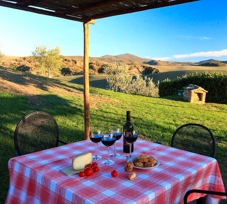 Ferienwohnung Ginestra Toskana Agriturismo Caccia Amici mit Pool für Paar Urlaub