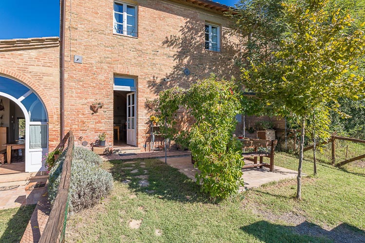 Ferienwohnung Mela Podere Senesi Toskana Landgut mit Pool südlich Siena in der Crete Terrasse 3