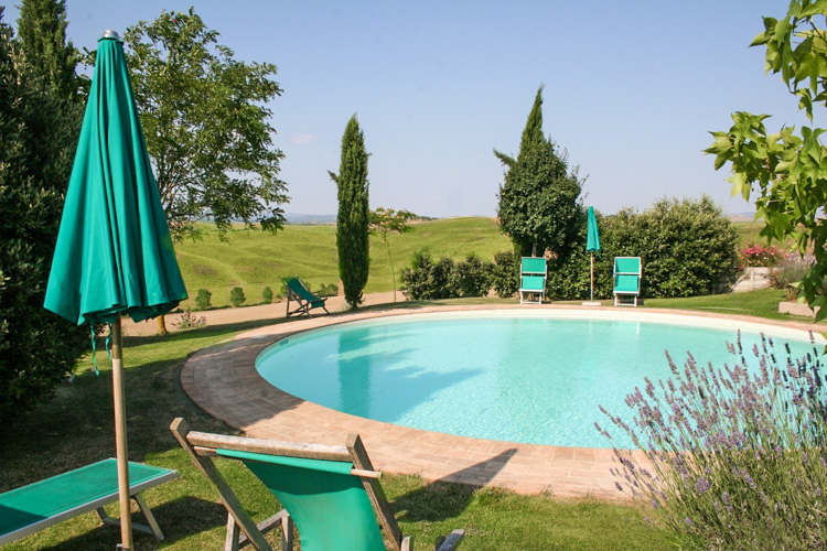 Toskana Einzelhaus Casa Aura mit Pool, Blick auf Siena, hundefreundlich