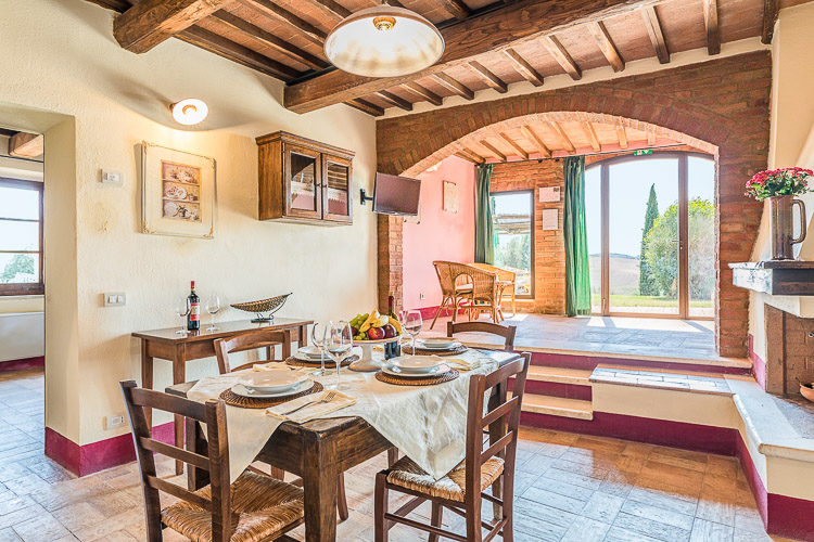 Toskana Ferienwohnung Cantiniere Agriturismo Borgo Bacco mit Pool