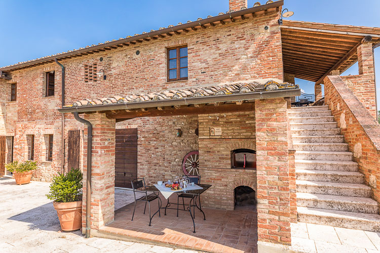 Ferienwohnung Maniscalco Toskana Agriturismo Borgo Bacco mit Pool bei Siena Terrasse 2