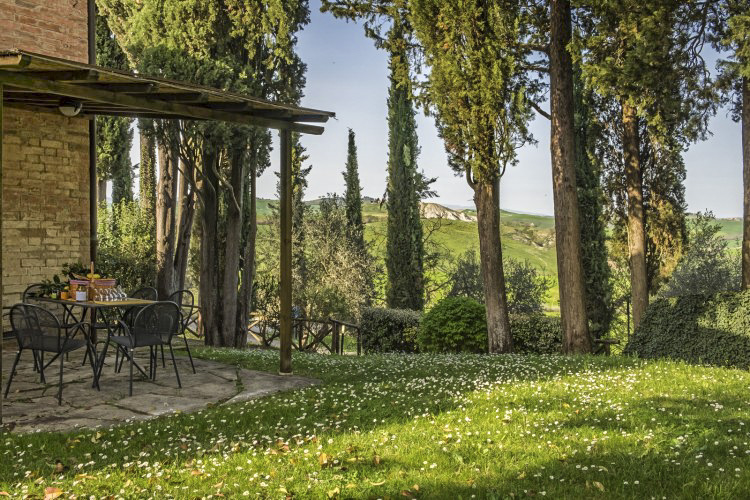 Ferienwohnung Bruco Toskana Agriturismo Campana mit Pool  bei Siena Außensitzplatz